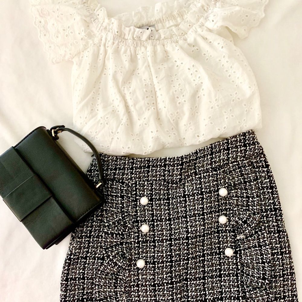 Woven Skirt with Pearl Details